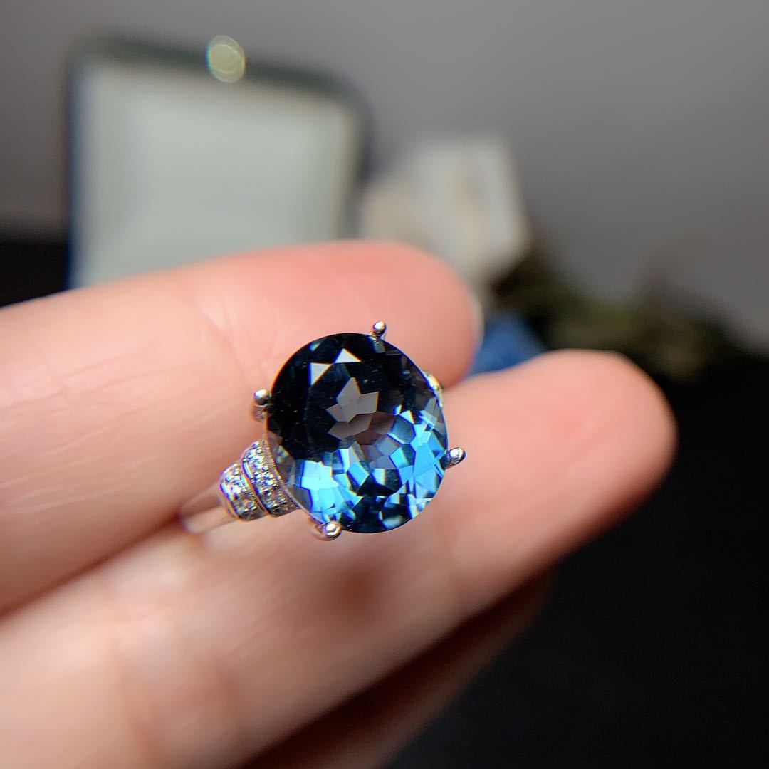 Ring Dark Blue Noble 925 Silver Inlaid