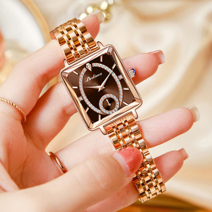 Demi-montre carrée à deux broches en or rose pour femme avec diamants